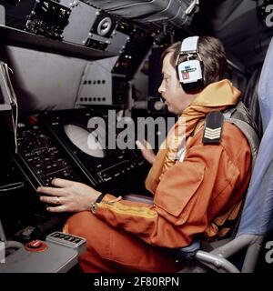 Panneau DE commande radar A / B d'un flop de patrouille maritime Breguet BR1150 Atlantique (SP-13A) (1969-1986). Banque D'Images