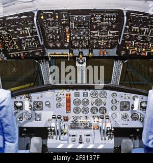 Le poste de pilotage d'une patrouille maritime Breguet BR1150 Atlantique (SP-13A) (1969-1986). Banque D'Images