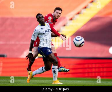 Liverpool. 11 avril 2021. Andy Robertson de Liverpool voit son tir sauvé lors du match de la Premier League entre le Liverpool FC et le Aston Villa FC à Anfield à Liverpool, en Grande-Bretagne, le 10 avril 2021. Credit: Xinhua/Alay Live News Banque D'Images