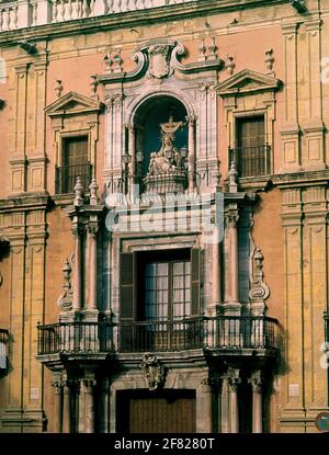 PORTADA RETABLO DEL PALACIO EPISCOPAL DE MALAGA - SIGLO XVIII Auteur: RAMOS ANTONIO. Lieu: PALACIO EPISCOPAL. Malaga. ESPAGNE. Banque D'Images