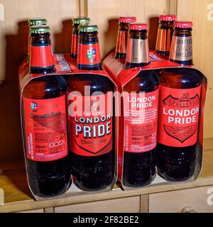 Fullers London Pride - nouvelle marque et marque précédente Banque D'Images