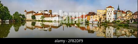 Panorama de la ville de Jundrichuv Hradec, une ville avec un château complexe en Bohême du Sud, République tchèque Banque D'Images