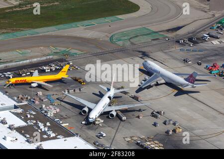 Los Angeles, États-Unis - 20. Février 2016 : China Airlines Cargo Boeing 747-400 à l'aéroport de Los Angeles (LAX) aux États-Unis. Boeing est un fabricant d'avions Banque D'Images