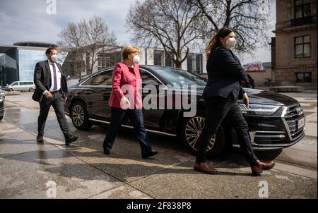 Berlin, Allemagne. 11 avril 2021. ····· ···· ····· ···· ········ ········ ········ ······· ········ ········ Credit: Michael Kappeller/dpa/Alay Live News Banque D'Images