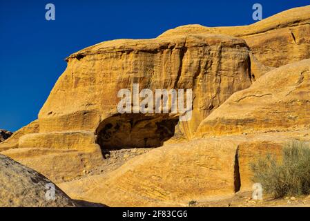 Les blocs Djinn sont en fait des tombes et sont considérés comme les premières tombes de Pétra prises @Petra, Jordanie Banque D'Images