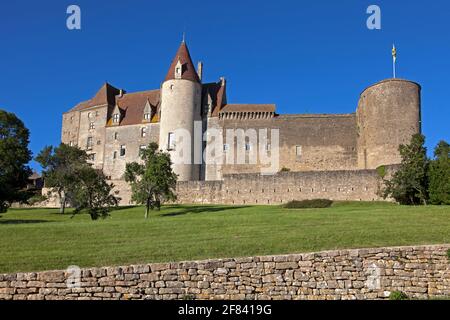 Le Château au plus beau Village de Châteauneuf en Auxois en Côte-d'Or Bourgogne France Banque D'Images