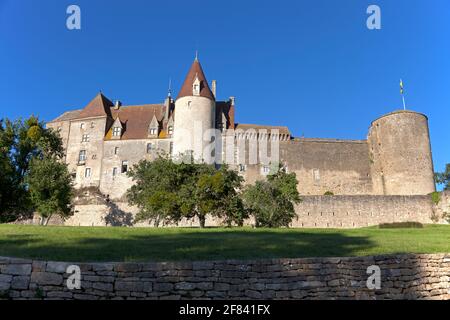 Le Château au plus beau Village de Châteauneuf en Auxois en Côte-d'Or Bourgogne France Banque D'Images