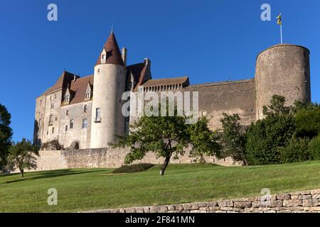 Le Château au plus beau Village de Châteauneuf en Auxois en Côte-d'Or Bourgogne France Banque D'Images