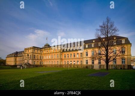 Nouveau Palais (Neues Schloss), Stuttgart, Bade-Wurtemberg, Allemagne, Europe Banque D'Images