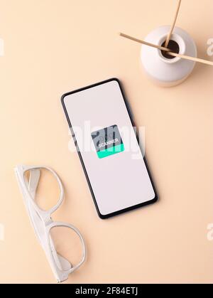 Assam, inde - 10 avril 2021 : logo du scanner de documents sur l'écran du téléphone. Banque D'Images