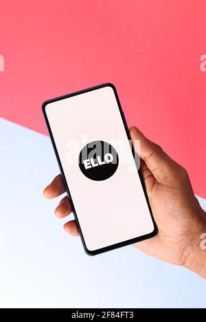 Assam, inde - 10 avril 2021 : logo Ello sur image de stock d'écran de téléphone. Banque D'Images