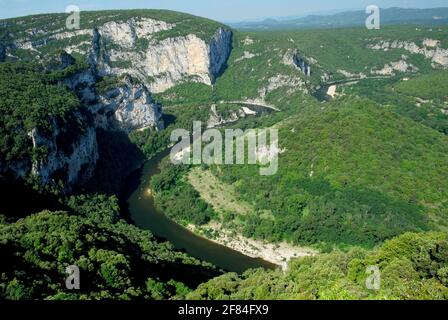 Gorges de l'Ardèche, gorges de l'Ardèche, vue du Col du serre, sud de la France, virage fluvial Banque D'Images