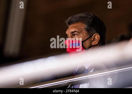 Palau Blaugrana, Barcelone, Catalogne, Espagne. 11 avril 2021. Liga ACB Basketball, Barcelone contre Real Madrid; Joan Laporta Présidente de Barcelone crédit: Action plus Sports/Alamy Live News Banque D'Images