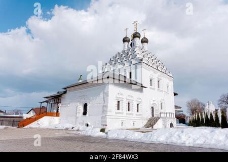 Église orthodoxe russe ancienne à Kolomna. Architecture russe et vues de la Russie. Photo de haute qualité Banque D'Images