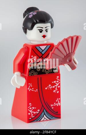 Fille kimono de la série Lego Minifigure Banque D'Images