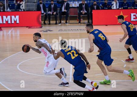 BARCELONE, ESPAGNE - AVRIL 11 : Jeffery Taylor (44) du Real Madrid pendant le match Barcava Real Madrid de la ligue ACB le 11 avril 2021, à Palau Blaugrana, Barcelone, Espagne. (Photo de Pau de la Calle / SipaUSA). Banque D'Images