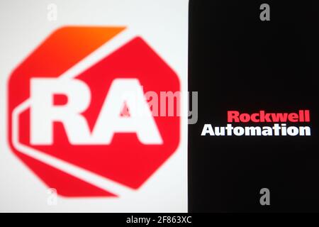Ukraine. 12 avril 2021. Dans cette illustration, un logo Rockwell Automation apparaît sur un smartphone et un écran de pc. (Photo de Pavlo Gonchar/SOPA Images/Sipa USA) crédit: SIPA USA/Alay Live News Banque D'Images