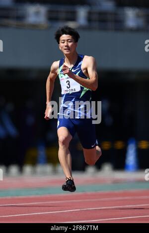Shimane, Japon. Crédit: MATSUO. 11 avril 2021. Shuhei Tada Athletics : 75e Izumo rencontre la finale de 100m de YOSHIOKA SPRINT au stade d'athlétisme Hamayama Park à Shimane, Japon. Credit: MATSUO .K/AFLO SPORT/Alay Live News Banque D'Images
