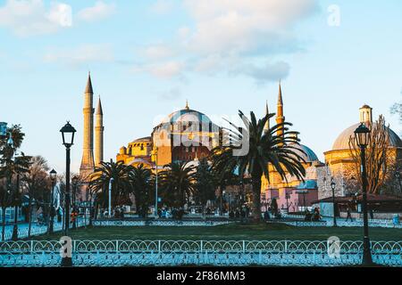 Mosquée Sainte-Sophie à Istanbul. Un site historique dans la ville touristique de l'est. Banque D'Images