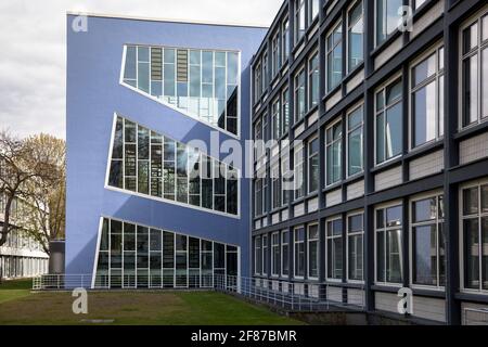 Bâtiment IBW (Institut de formation professionnelle et professionnelle) de l'Université de Cologne sur la rue Herbert-Lewin dans le quartier Lindenthal, Cologn Banque D'Images