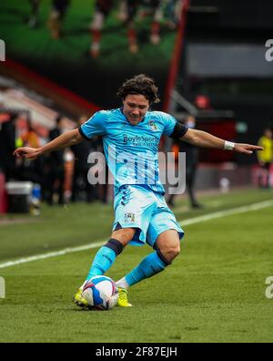 Callum O'Hare de Coventry City lors du match de championnat Sky Bet au stade Vitality, à Bournemouth. Date de la photo: Samedi 10 avril 2021. Banque D'Images