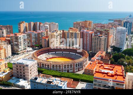 Malaga, Espagne, vue sur la mer Méditerranée dans l'après-midi. Banque D'Images