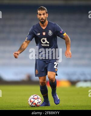 Photo du dossier datée du 21-10-2020 de Sergio Oliveira du FC Porto. Date de publication : lundi 12 avril 2021. Banque D'Images