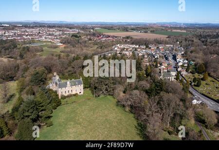 Vue aérienne de Calder House, Mid Calder, West Lothian, Écosse, Royaume-Uni. Banque D'Images