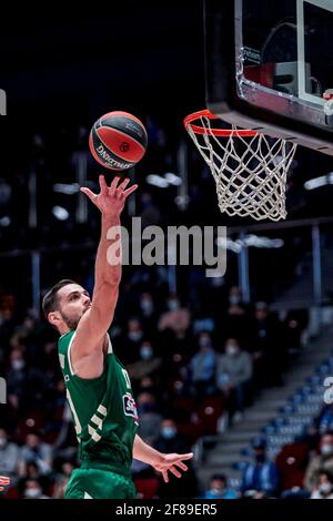 SAINT-PÉTERSBOURG, PAYS-BAS - AVRIL 12 : Ioannis Papapetrou de BC Panathinaikos lors du match Euroligue entre BC Zenit et BC Panatinaïkos à OL Banque D'Images