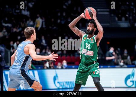 SINT PETERSBURG, PAYS-BAS - AVRIL 12 : Howard Sant-Roos de BC Panathinaikos lors du match de l'Euroligue entre BC Zenit et BC Panatinaikos à Olym Banque D'Images