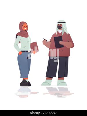 hommes d'affaires arabes en tenue formelle discutant pendant la réunion des affaires arabes des personnes debout ensemble Illustration de Vecteur