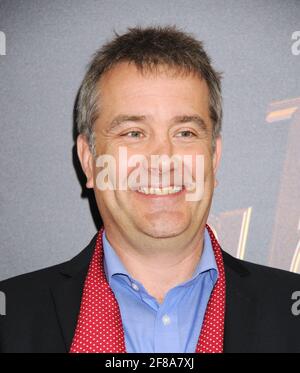 Le producteur Damian Jones assiste à la première absolument fabuleux The Movie New York, qui s'est tenue au SVA Theatre de New York, le lundi 18 juillet 2016. Photo de Jennifer Graylock-Graylock.com 917-519-7666 Banque D'Images