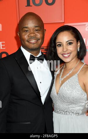 Fred Swaniker, Amanda Johnson, arrive au Gala 2019 FOIS 100, qui a eu lieu au Jazz au Lincoln Center à New York le mardi 23 avril 2019. Photo de Jennifer Graylock-Graylock.com 917-519-7666, New York, New York - -EN PHOTO : Fred Swaniker, Amanda Johnson Jennifer Graylock-Graylock.com -GRA 6846 Jennifer Graylock-Graylock.com Banque D'Images