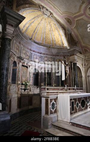 Naples - Abside della cripta della Basilica di Santa Maria Alla Sanità Banque D'Images