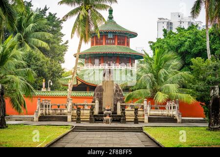 Vue panoramique sur le tombeau de Hairui Mu, site historique de Haikou en Chine Hainan Banque D'Images