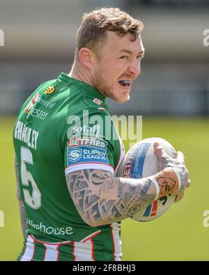 Vente, Angleterre - 11 avril 2021 - Josh Charnley (5) de Warrington Wolves pendant la coupe de défi de rugby Betfred Round 3 Swinton Lions vs Warrington Wolves au stade Heywood Road, sale, UK Dean Williams/Alay Live News Banque D'Images