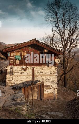 HARIDWAR, INDE - 10 février 2018 : une ancienne maison de village faite de fermiers avec des pratiques traditionnelles Banque D'Images