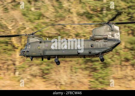 Chinook bas niveau, boucle Mach. Banque D'Images