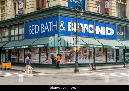 New York, États-Unis. 30 juillet 2020. Le magasin Bed Bath & Beyond de Chelsea, New York, le jeudi 30 juillet 2020. (Photo de Richard B. Levine) crédit: SIPA USA/Alay Live News Banque D'Images