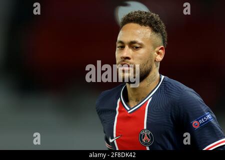 Paris, France. 13 avril 2021. Football: Ligue des Champions, finale, quart de finale, deuxième étape, Paris Saint-Germain - FC Bayern München au stade du Parc des Princes. Neymar de Paris réagit. Crédit : Sébastien Muylaert/dpa/Alay Live News Banque D'Images