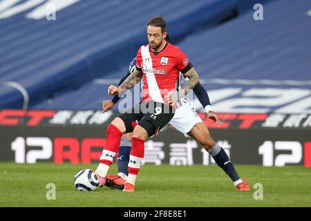 West Bromwich, Royaume-Uni. 12 avril 2021. Danny ings de Southampton en action. Premier League, West Bromwich Albion v Southampton aux Hawthorns de West Bromwich, Midlands, le lundi 12 avril 2021. Cette image ne peut être utilisée qu'à des fins éditoriales. Utilisation éditoriale uniquement, licence requise pour une utilisation commerciale. Aucune utilisation dans les Paris, les jeux ou les publications d'un seul club/ligue/joueur. photo par Andrew Orchard/Andrew Orchard sports Photography/Alamy Live News crédit: Andrew Orchard sports Photography/Alamy Live News Banque D'Images