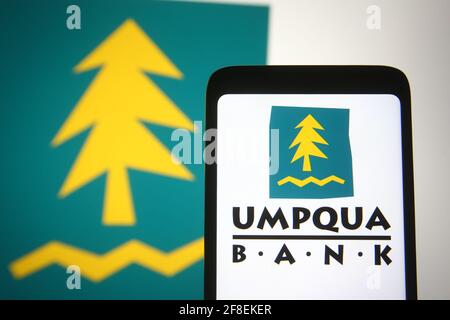 Ukraine. 14 avril 2021. Sur cette illustration, le logo Umpqua apparaît sur l'écran d'un smartphone. (Photo de Pavlo Gonchar/SOPA Images/Sipa USA) crédit: SIPA USA/Alay Live News Banque D'Images