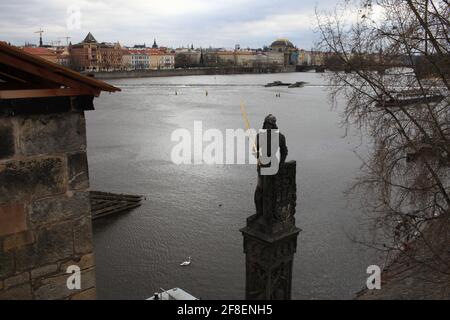 Statue du chevalier Brunswick sur le pont Charles, Prague Banque D'Images