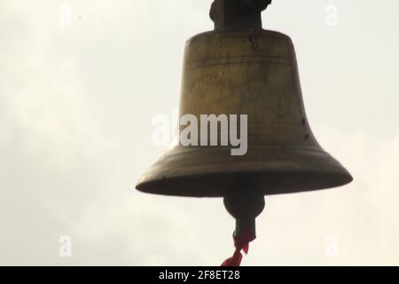 Un gros plan d'une cloche de Temple Banque D'Images