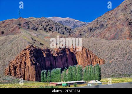 D'autres pierres de montagne intéressantes dans la région d'Issyk-Kul prises @Issyk-Kul région, Kyrgiztan Banque D'Images