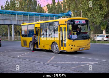 Arrêt de bus à l'un des coins de la ville de Bishkek pris @Bishkek Kyrgiztan Banque D'Images