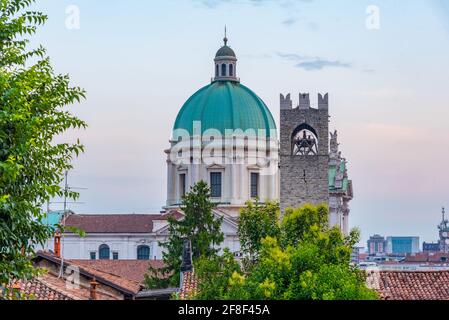 Cathédrale de Santa Maria Assunta et vue aérienne de l'italien Ville Brescia Banque D'Images