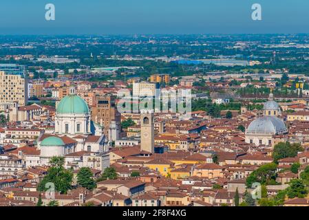 Cathédrale de Santa Maria Assunta et vue aérienne de l'italien Ville Brescia Banque D'Images