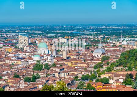 Cathédrale de Santa Maria Assunta et vue aérienne de l'italien Ville Brescia Banque D'Images