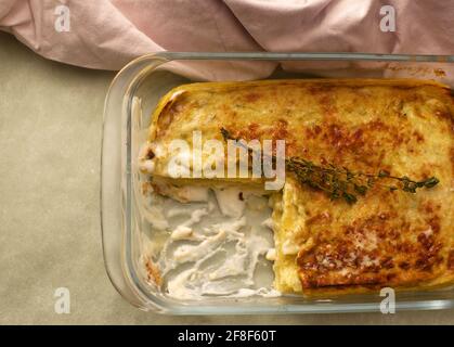 Lasagnes traditionnelles aux asperges et légumes Banque D'Images